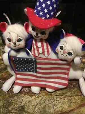 Annalee 11" Patriotic bunch of mice
