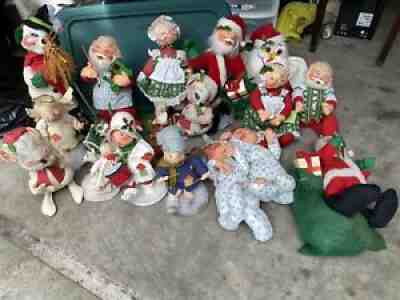 19 Anna Lee Christmas dolls