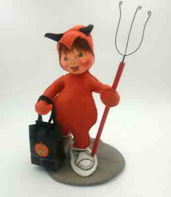 ANNALEE Halloween Large 11" RED DEVIL Trick Treat DOLL FIGURINE PITCH FORK Bag