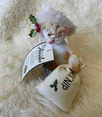 Annalee Christmas Beautiful 4â? Cat Nip Santa Hat Mouse 2002
