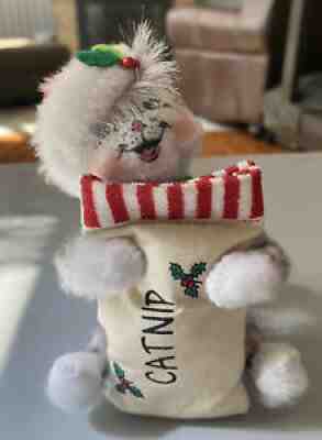 Annalee Christmas Beautiful 6 1/2â? Cat Nip Displayed 2011