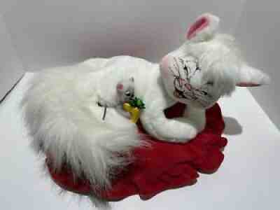 2008 Annalee Collectible, White Cat On Red Pillow With Mouse & Cheese