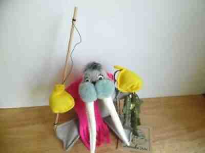 1999 Annalee Fishin' Fun Walrus w/Fish & Pole Tags Attached Mobilitee Dolls