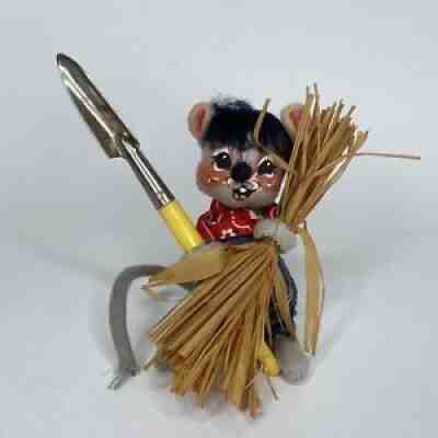 1965 Annalee Mouse FARMER Gardener Overalls Bandana Shovel Straw Mobilitee Dolls
