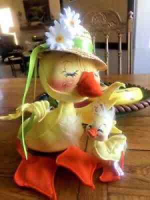 VINTAGE ANNALEE 1991 & 1996 BRIGHT YELLOW DUCK DUCKLING STRAW HAT 14" & 6" TALL