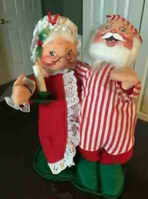 VINTAGE ANNALEE BEDTIME SANTA AND MRS. CLAUS STANDING 18 INCH TALL