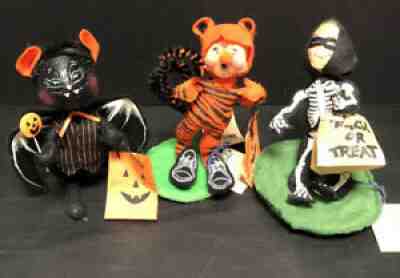 Annalee Halloween Trick Treat Lot - Skeleton- Mouse W/Mask - Tiger