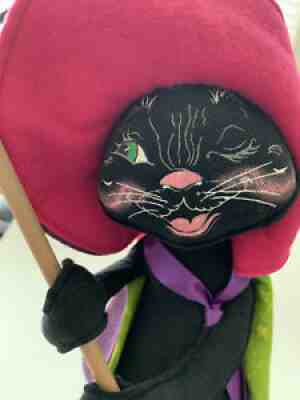 ANNALEE DOLL 1998 HALLOWEEN "PURR"FECTLY WITCHY W/BROOM PERFECTLY 20 INCHES RARE