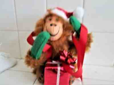 ANNALEE COZY CHRISTMAS SMILING ORANGUTAN & GIFT BRAND NEW 2013
