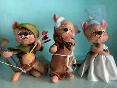 Annalee dolls Robin Hood Set of 3 characters Retired Robin Hood Mouse Girl&Monk