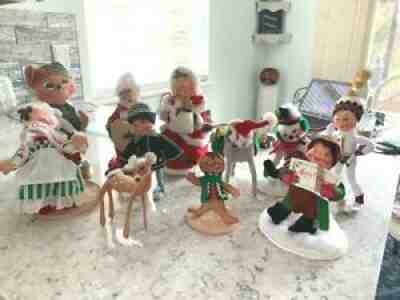 ANNALEE CHRISTMAS COLLECTION OF DOLLS AND ANIMALS LOT OF 11