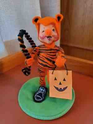 EUC 7" Tiger Kid Annalee Doll, 1998 Halloween, Fall, Trick or Treat, Pumpkin Bag
