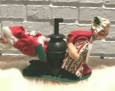 Vintage â??ANNALEE 1963â? Santa & Mrs. Claus Warming by Stove