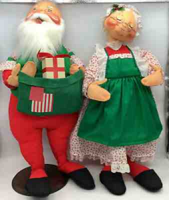 ANNALEE DOLLS CHRISTMAS WINTER 1989 32â? SANTA AND 29â? MRS. CLAUS LARGE WOOD BASE