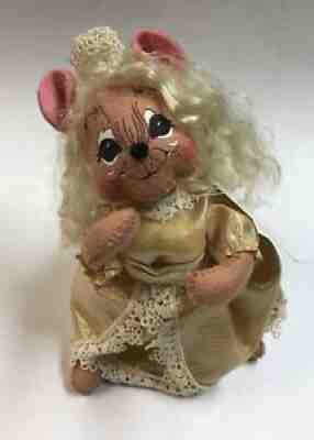 Annalee Mobilitee Dolls Cinderella at the Ball Mouse Storybook Mice Felt 2002