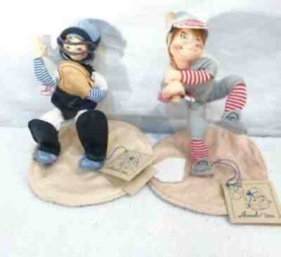 ANNALEE DOLLS BASEBALL PLAYERS DUO BATTER & CATCHER