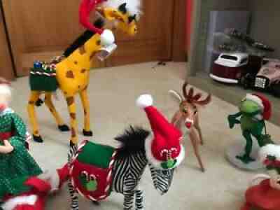 Annalee Dolls Mix Lot of 7 Christmas Lg.Giraffe, zebra Mice Santa ??s frog