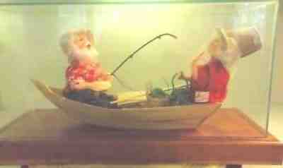 Annalee Signed Gone Fishinâ?? Santa Mrs. Claus Fishing Boat Amazing Display Case
