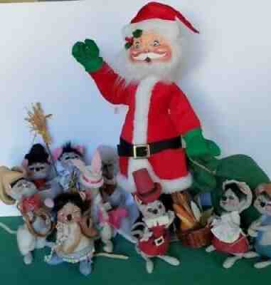 HUGE LOT OF 27 VINTAGE ANNALEE MOUSES 1965-1975 AND SANTA CLAUS LOOK !!