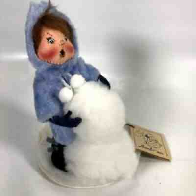 Vintage 1993 Annalee Doll Christmas Decoration 7" Girl Building Snowman #7230