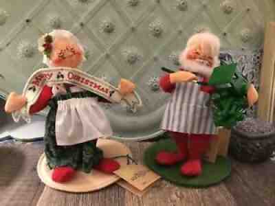 Vintage 1990â??s ANNALEE Mr & Mrs Santa Claus w/Stands Christmas Dolls 8.5â? Tags