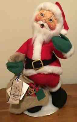 Vintage 1998 Annalee Dolls Musical Santa w/ toy sack. #5503. 18 inches tall NWT