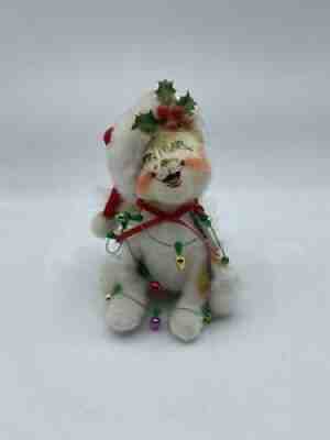 Annalee Cat Tangled in Christmas Lights Doll Christmas 2004 Calico Cat Figurine