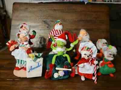 Annalee dolls New Stink stank stunk grinch in a lot of 8.