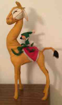 Vintage ANNALEE 26â? Tall Christmas Giraffe 1981 with 10â? Christmas Elf 1955