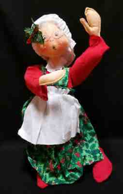 25" ANNALEE Doll Large MRS CLAUS w/ APRON & HOLLY BONNET Granny