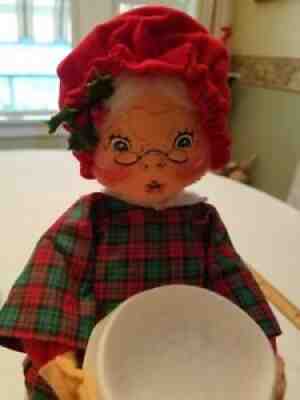 Vintage Annalee Mrs. Claus and Paws 98"