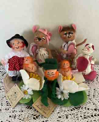 7 Annalee Dolls Lot Valentines Day St Patrick Day Leprechaun Hearts Lily Pads
