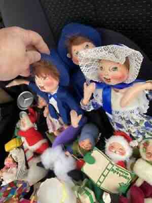 HUGE LOT OF 14 ANNALEE 1990s CHRISTMAS DOLLS 13â?, Logo Kid, Lg Variety Orig Tags