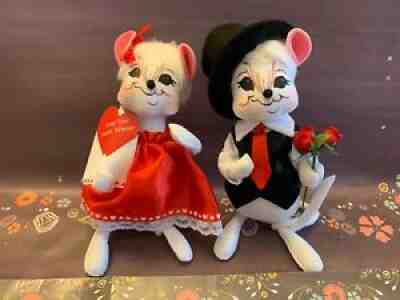 Annalee Valentines Day Boy & Girl Mouse 2010 Secret Admirer Roses Love Set of 2