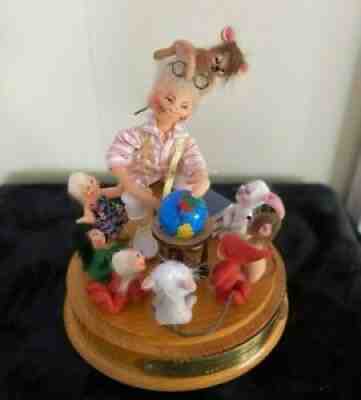 "A WORLD OF LOVE" ANNALEE THORNDIKE'S FINAL ARTIST DOLL LE #647 W/COA & DOME