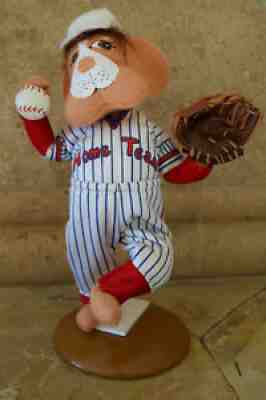 Vintage ANNALEE DOLL HOUND DOG BASEBALL Player 242302 10"H HOME TEAM Rare
