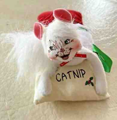 annalee 2009 cat in stocking with cat nip