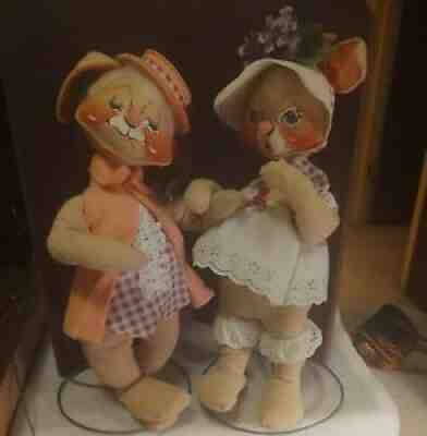1971 Large 29 inch Pair Annalee Mobilitee Bunny Rabbits Free Standing Posable