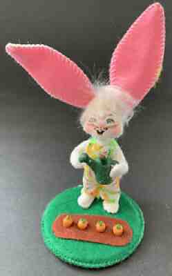 Annalee Easter 3" GARDENER BUNNY WATERING ROW OF CARROTS #200214 2014