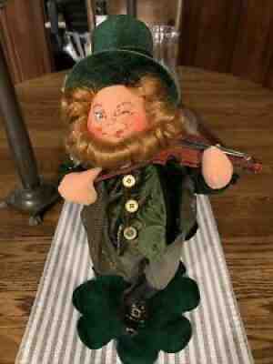 Annalee 14" Irish Jig Gentleman Leprechaun w Fiddle 169904 St Patrick's Day
