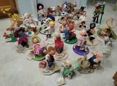Huge Lot of 29 Vintage Annalee Dolls Sandcastle Suzy, New Years, Hersheys & More