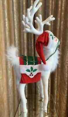 Large Vintage Annalee Winterberry White Reindeer, 2005, 32â?