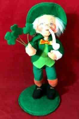 Annalee 9" Felt St. Patrick's Day Jolly Irish Gentleman w/ Pipe & Shamrocks