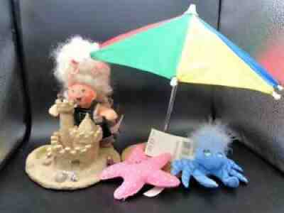 2002 Annalee Mobilitee 7" SAND CASTLE SUZY + BEACH BUDDIES Felt Cloth Dolls