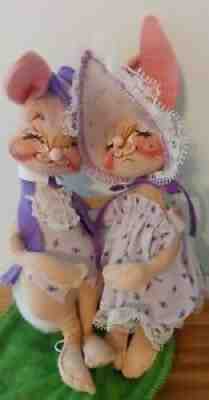 Lot of 7 Spring/Easter Annalee Dolls and Sun Pin 1990-2018