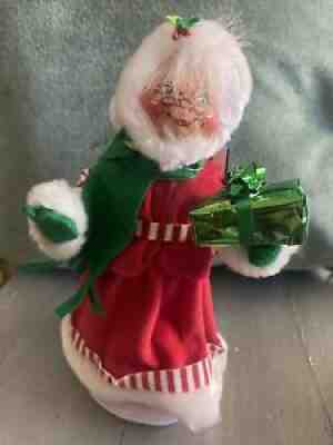 ANNALEE Doll Christmas 9â? Shimmermint Mrs. Santa