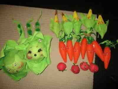 Annalee Vegetable Doll Lot Of 21 Cabbage Corn Peas Tomato 1995