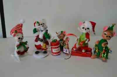 Annalee Christmas Mouse Doll 5 Piece Lot Presents Wrapping Wreath Lights Candy
