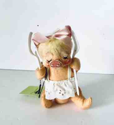 Vintage Annalee Pig 7 1/2 IN Pig 1963 Holding Fork & Spoon Felt Doll Pig