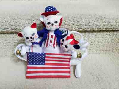 Annalee Fourth 4th of July â??Patriotic Bunch of Mouse American Flag 11" Trio 2004